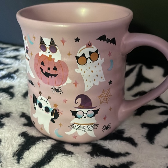 Halloween PINK 🩷👻 Ghosts in Cute Costumes Clementine Ceramic Mug NEW - Picture 4 of 6